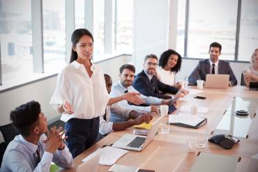 DEVELOPPER LA CONFIANCE EN SOI DANS UN CONTEXTE PROFESSIONNEL